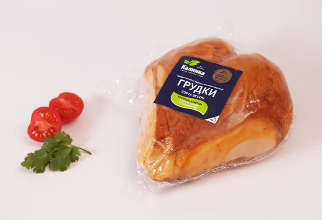 Грудка птицы, деликатес из мяса птицы варено-копченый в  вакуумной упаковке